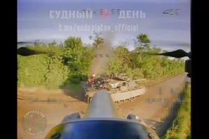 VIDEO: UAV cảm tử Nga diệt chiến tăng M1 Abrams phương Tây gửi Ukraine