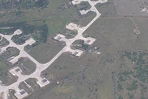 VIDEO: Tên lửa Iskander Nga tấn công sân bay, phá huỷ tiêm kích MiG-29 của Ukraine