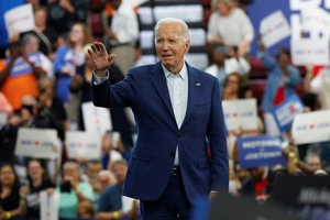 Tổng thống Biden tuyên bố tiếp tục cuộc đua tranh cử