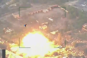 Video được cho là tên lửa đạn đạo Nga san bằng sở chỉ huy quân sự Ukraine tại Donetsk