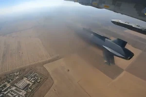 Ukraine lần đầu đăng video Su-24 phóng tên lửa Storm Shadow