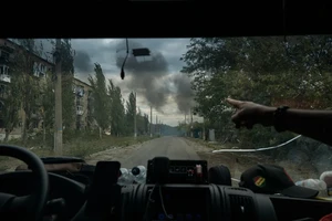 Chiến sự Nga-Ukraine 9-10: Nga tiến nhanh tại TP cửa ngỏ Donetsk; Nga tấn công sân bay quân sự Ukraine bằng tên lửa Kinzhal