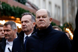 Vụ ô tô lao vào chợ Giáng sinh ở Đức: Cảnh sát bối rối động cơ nghi phạm