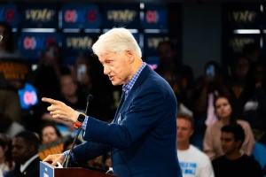 Thông tin mới về sức khỏe cựu Tổng thống Mỹ Bill Clinton