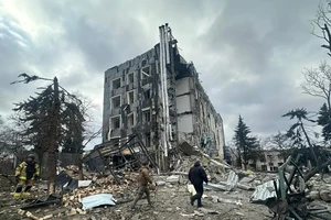 Chiến sự Nga-Ukraine 5-2: Kharkiv trúng tên lửa, hàng chục người thương vong; Nga tuyên bố tiêu diệt đội hình lính đánh thuê nước ngoài ở Ukraine