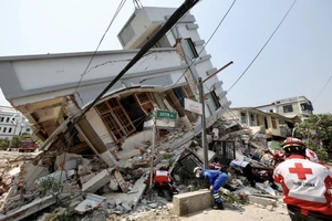 Động đất Myanmar: Số người chết không ngừng tăng; thêm dư chấn mạnh 7,5 độ richter