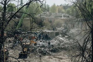 Chiến sự Nga-Ukraine 25-4: Ông Zelensky nói về ‘nhượng bộ lớn’ với Nga; Thêm thông tin về đề xuất hòa bình của Mỹ