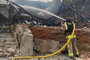 Chiến sự Nga-Ukraine 7-5: Ác liệt Sumy, Kharkiv, Donetsk, Kursk; Nga tấn công mạnh loạt cứ điểm Ukraine và lính đánh thuê nước ngoài