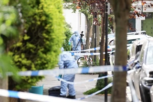 Cảnh sát chống khủng bố điều tra vụ cháy nhà riêng Thủ tướng Anh Keir Starmer