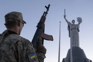 Chuyện gì sẽ xảy ra với số vũ khí khổng lồ ở Ukraine sau chiến sự?