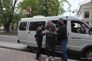 VIDEO: Nga bắt nghi phạm cấu kết Ukraine, âm mưu tấn công khủng bố Crimea