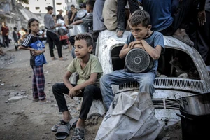 Thương tâm cảnh giẫm đạp giành thực phẩm ở Gaza, 21 người thiệt mạng