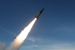 WSJ: Lầu Năm Góc âm thầm ngăn Ukraine dùng tên lửa Mỹ tấn công Nga