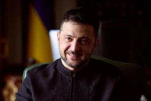 Ông Zelensky ký lệnh trừng phạt thân nhân ông Putin và đồng minh Điện Kremlin