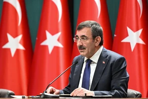 Thổ Nhĩ Kỳ ngỏ ý làm nơi tổ chức thượng đỉnh Putin-Zelensky; phái đoàn Ukraine sắp sang Mỹ bàn đảm bảo an ninh