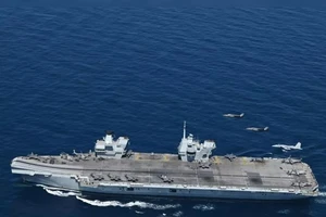 Tàu sân bay Anh xuất hiện ở sườn đông Nga