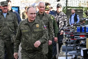 VIDEO: Ông Putin thị sát thao trường Mulino trong khuôn khổ cuộc tập trận Zapad-2025