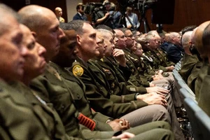 Bộ trưởng Quốc phòng Mỹ càm ràm chuyện tướng béo phì: Báo động tới mức nào?