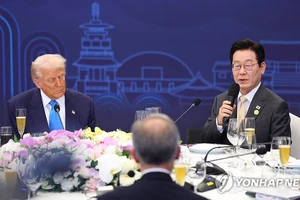 Ông Trump tuyên bố đạt thỏa thuận thương mại với Hàn Quốc