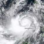 Dự báo quốc tế: Kalmaegi khả năng mạnh thêm trước khi vào Việt Nam, Fung-wong sắp đổ bộ Philippines với cường độ siêu bão