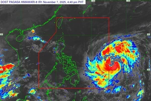 Bão Fung-wong: Philippines phát cảnh báo gió cấp 1, nguy cơ sóng dâng rất nguy hiểm