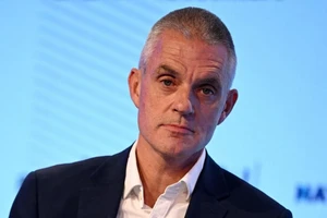 Tổng giám đốc đài BBC từ chức sau bê bối thiên vị khi đưa tin về ông Trump