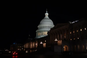 Hạ viện Mỹ thông qua dự luật mở cửa chính phủ