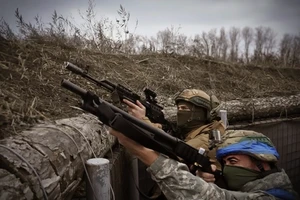 Chiến sự Nga-Ukraine 24-11: Ukraine mở chiến dịch ‘tìm diệt’ ở Pokrovsk; Tàu Nga ở Rostov bị nhóm du kích thân Ukraine đốt