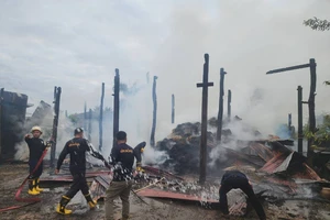 Biên giới Campuchia-Thái Lan vẫn nóng, hai bên đối thoại