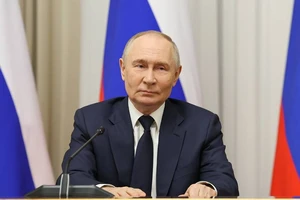 Ông Putin: Mỹ muốn chia quyền kiểm soát nhà máy điện hạt nhân Zaporizhzhia
