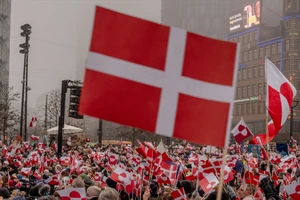 EU chuẩn bị họp khẩn bàn đối phó thuế quan của ông Trump, khả năng sẽ áp ngược lại Mỹ