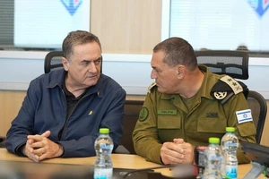 Có tin Mỹ phối hợp Israel tấn công Iran