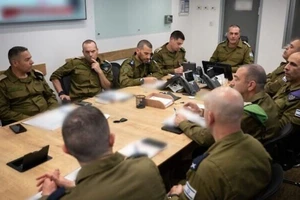 Israel đánh trả Hezbollah ở Lebanon, 180 người thương vong