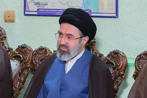 Ông Mojtaba Khamenei - từ 'người gác cổng' của cha trở thành tân Lãnh tụ Tối cao Iran