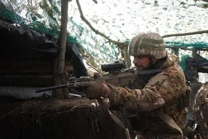 Chiến sự Nga-Ukraine 16-3: Ukraine áp trừng phạt Nga và Iran, tuyên bố tập kích radar và S-400 của Moscow ở Crimea