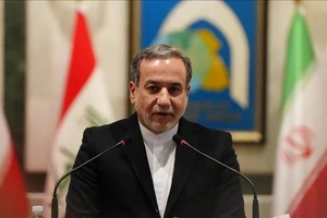 Iran liên tục không kích mạnh Israel, Qatar và UAE; Nga lên tiếng tin tân Lãnh tụ Tối cao Iran đến Moscow điều trị