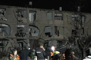 Chiến sự Trung Đông ngày 23: Israel chặn 'hụt' tên lửa Iran bay vào 2 TP, gần 120 người bị thương, ông Netanyahu lên tiếng về ‘buổi tối khó khăn’