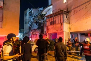 Chiến sự Trung Đông: Iran-Israel đánh rát; Rộ đề xuất 15 điểm ông Trump gửi Tehran