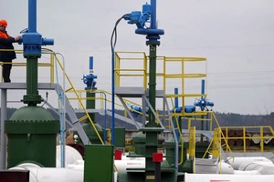 EU đồng ý giải ngân gói vay 90 tỉ euro cho Ukraine sau khi gỡ nút thắt đường ống dầu