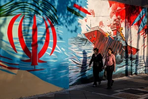 Xuất hiện đề xuất đột phá 3 giai đoạn của Iran đối với Mỹ; Thủ tướng Đức hoài nghi chiến lược của Washington