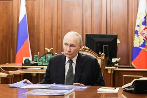 Chiến sự Nga-Ukraine 8-5: Nga bắt đầu ngừng bắn Ngày Chiến thắng; Ông Zelensky cảnh báo quan chức nước ngoài không tới Moscow