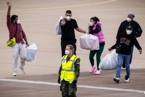 Pháp phát hiện ca nghi nhiễm virus Hanta trên chuyến bay hồi hương từ tàu MV Hondius