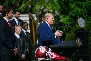 Chiến sự Trung Đông ngày 77: Từ Trung Quốc, ông Trump phát 'tín hiệu rắn' tới Iran; Mỹ nói về tình trạng Hamas, Hezbollah và Houthis