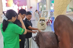 Khai mạc triển lãm các sản phẩm vì môi trường