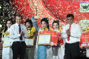 Vào vai Lý Chiêu Hoàng, Nguyễn Thị Hồng Toán đoạt quán quân Bông lúa vàng 2025