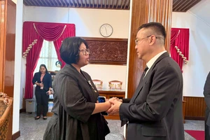 Lãnh đạo TP.HCM viếng nguyên Phó Tổng thống Indonesia Try Sutrisno