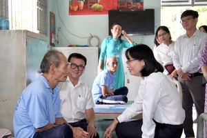 TP.HCM hướng tới chăm sóc toàn diện người yếu thế 