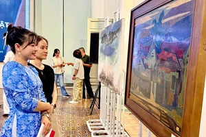 TP.HCM tiếp nhận 229 tác phẩm đương đại từ Hội Mỹ thuật Việt Nam