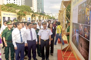 TP.HCM: Khai mạc triển lãm ảnh 'Việt Nam - Một dải non sông'