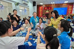 TP.HCM chuyển từ hỗ trợ ngắn hạn sang chăm lo bền vững cho người lao động